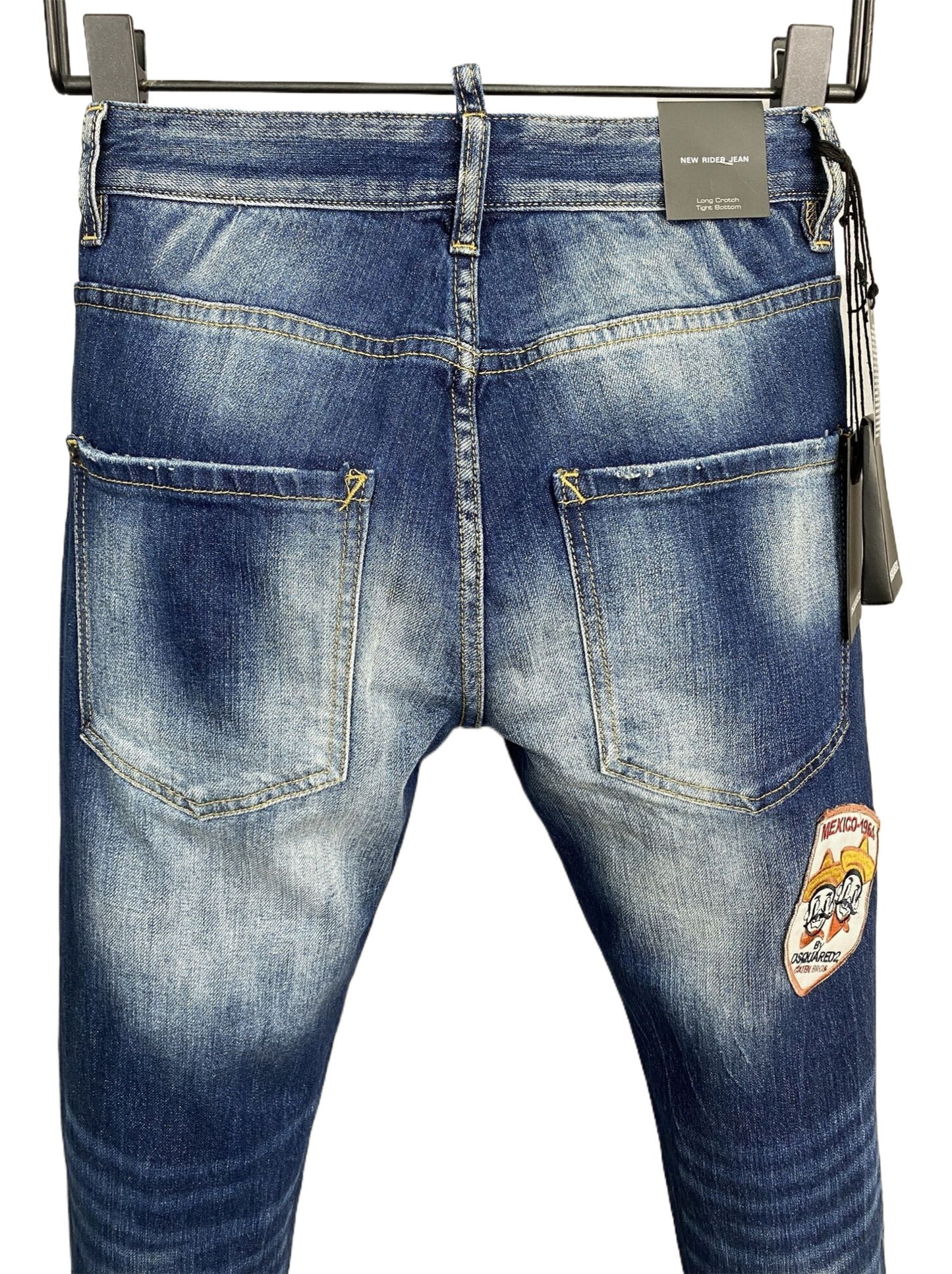 New-DSQ2 Blue embroidered badge Jeans