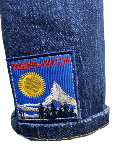 New-DSQ2 Blue embroidered badge Jeans